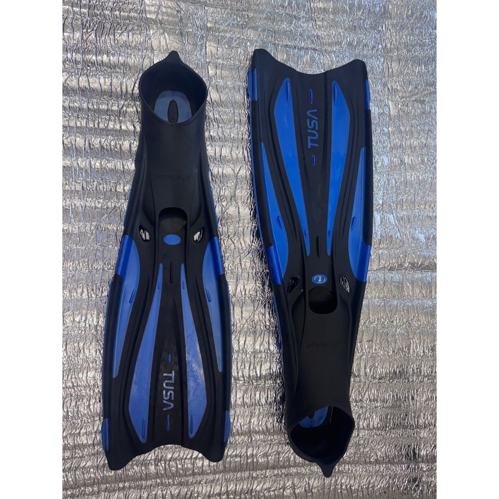 TUSA Solla Full Foot Scuba Diving Fins Blue Black Mismatched Sizes M and L